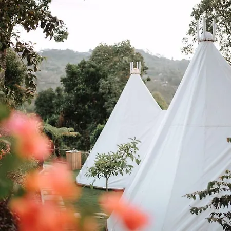 Alam Caldera Camp & Resto Hotel Kubupenlokan Exterior photo