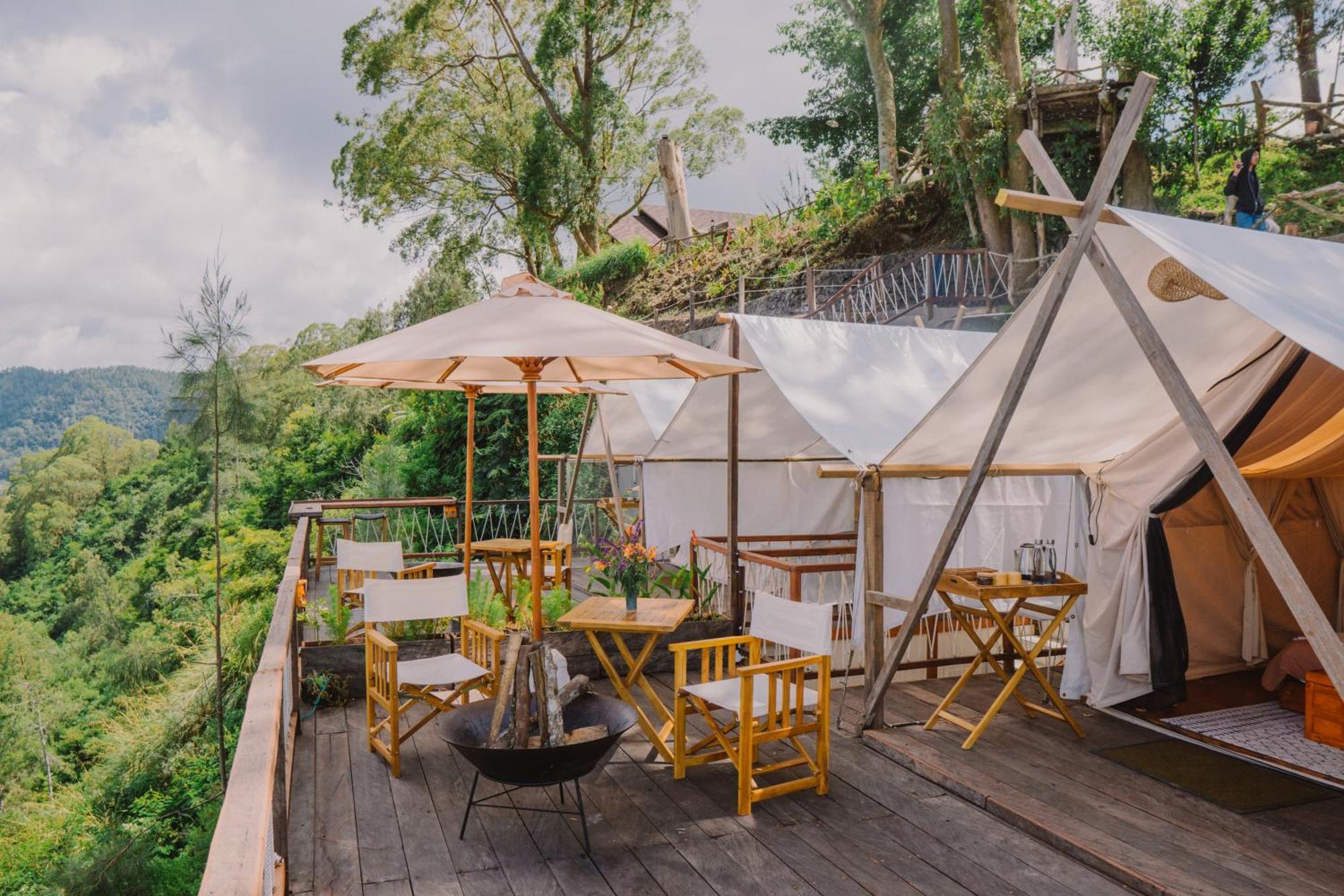 Alam Caldera Camp & Resto *