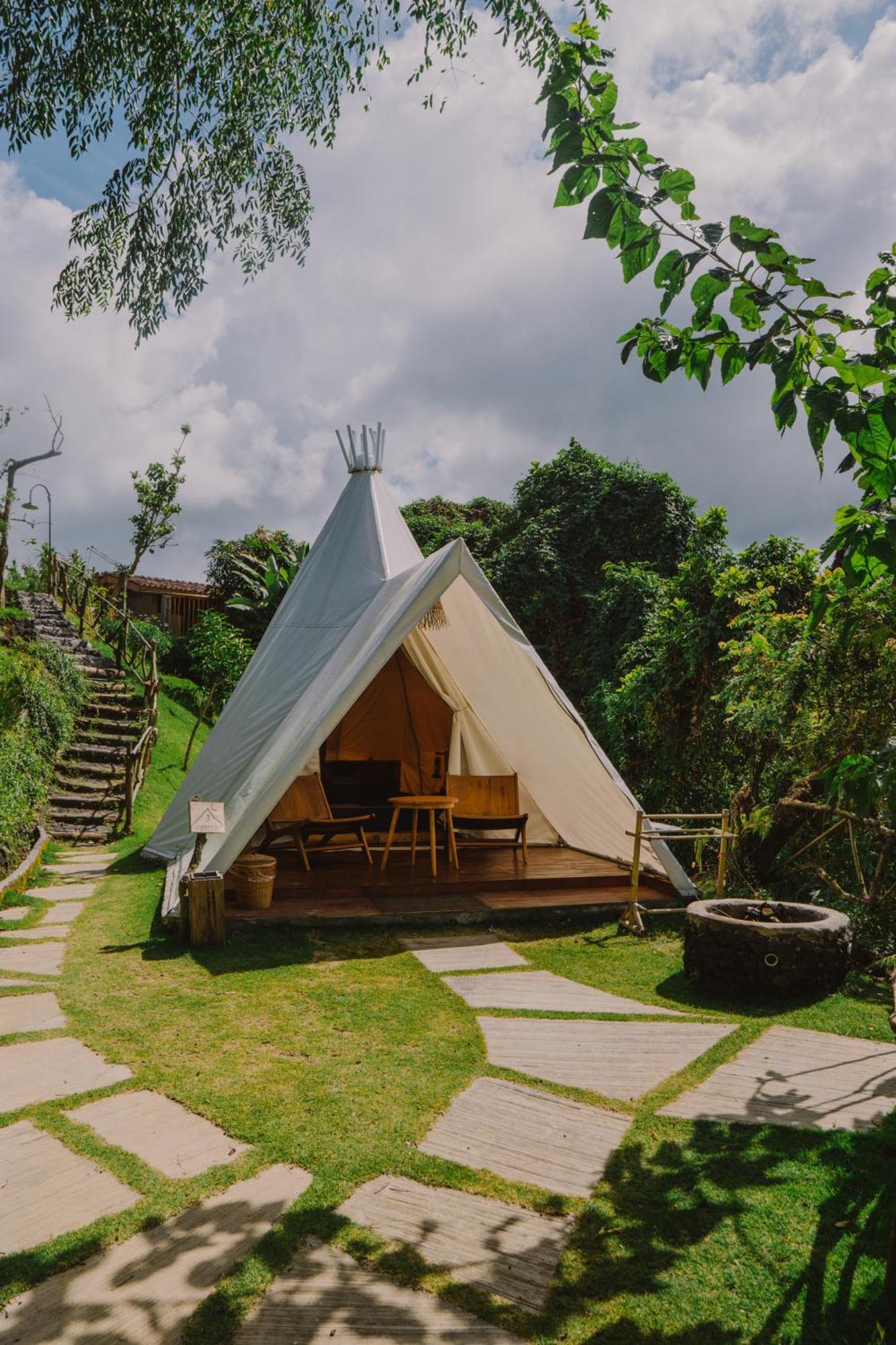 Alam Caldera Camp & Resto