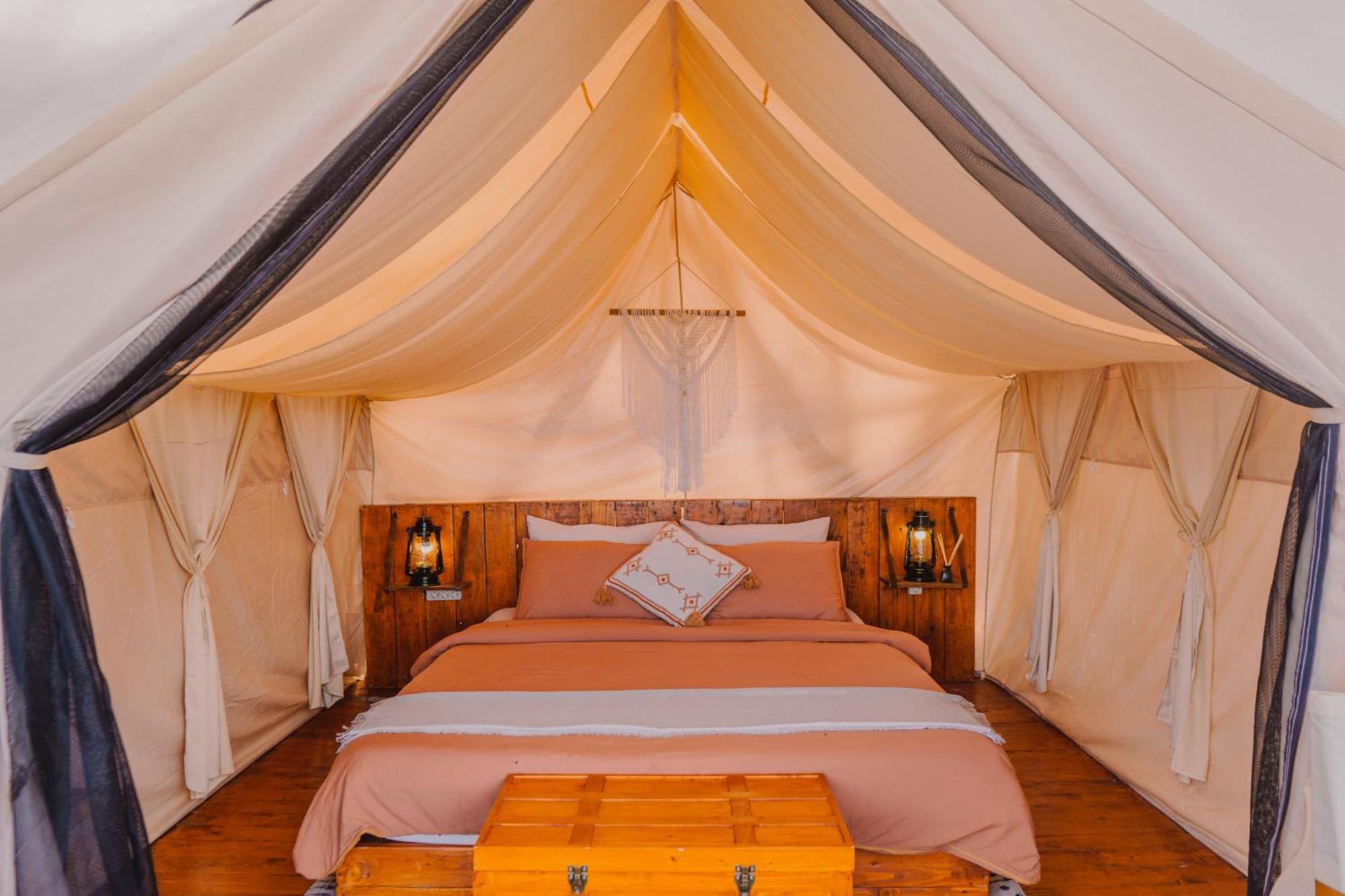 Alam Caldera Camp & Resto Luxury tent *