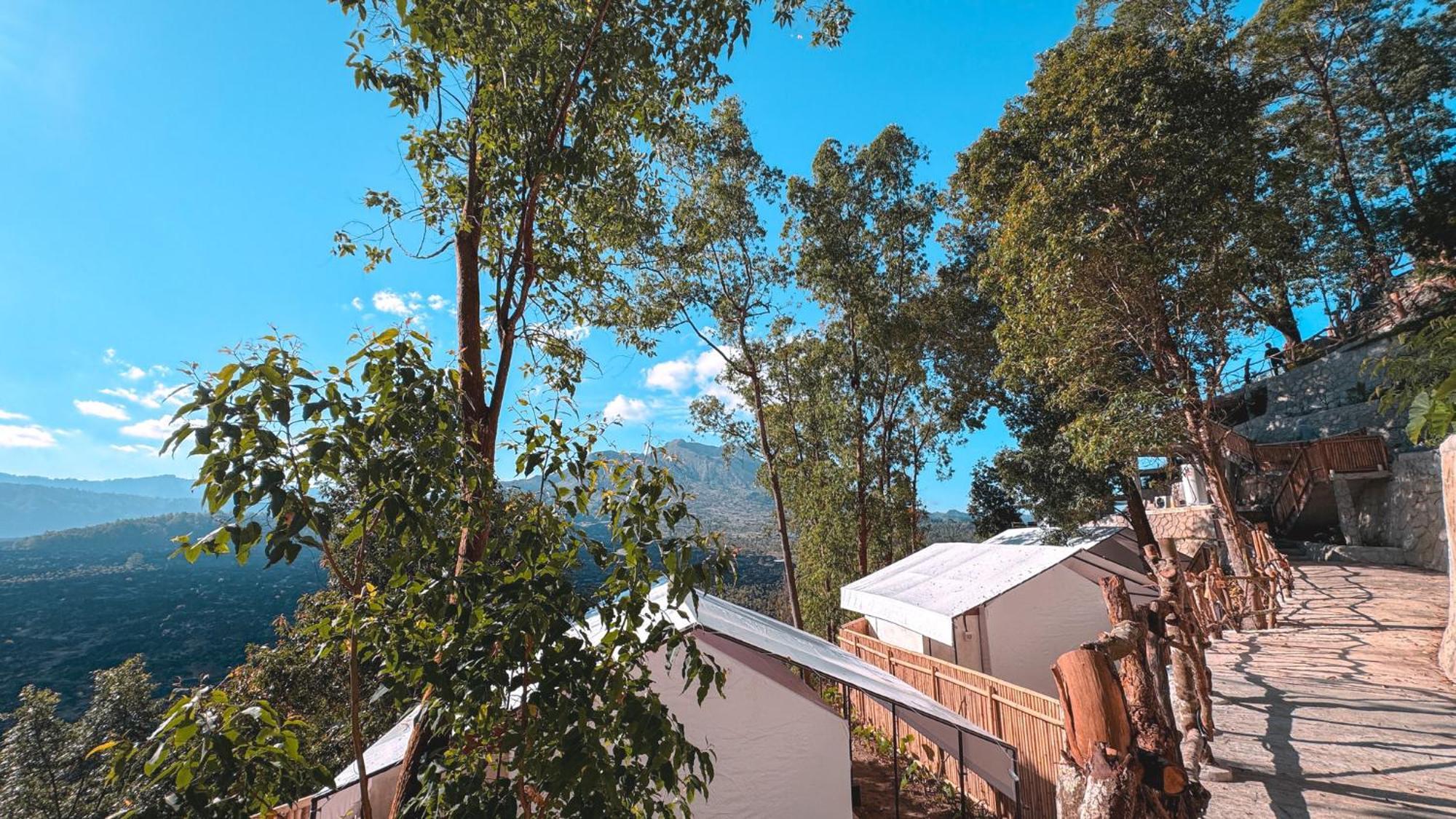 Alam Caldera Camp & Resto * Kubupenlokan